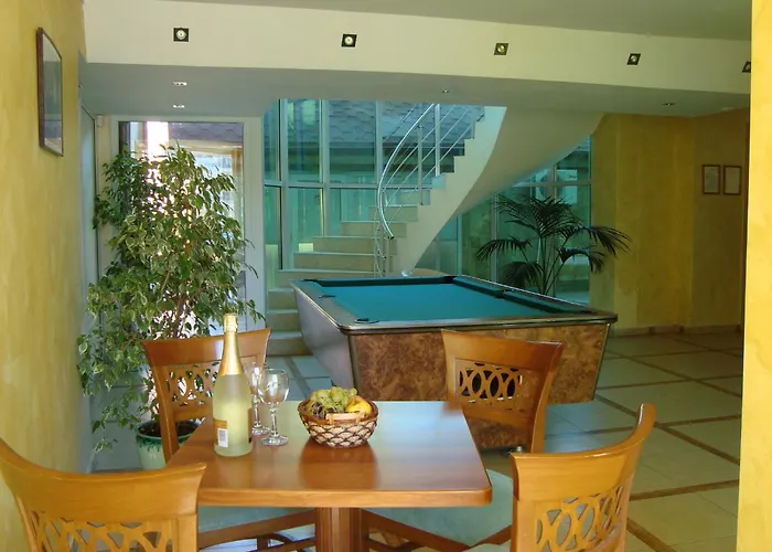 Vechna R Apartmanhotel