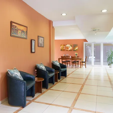 Ξενοδοχείο με διαμερίσματα Apart Vechna R 3*