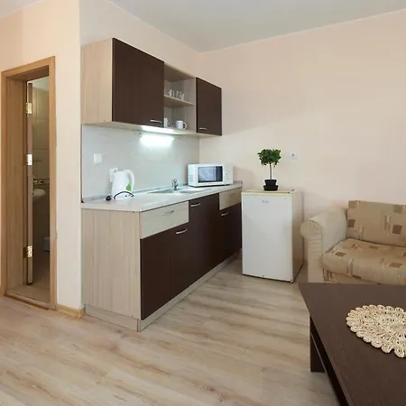 Apart Vechna R Σάνι Μπιτς